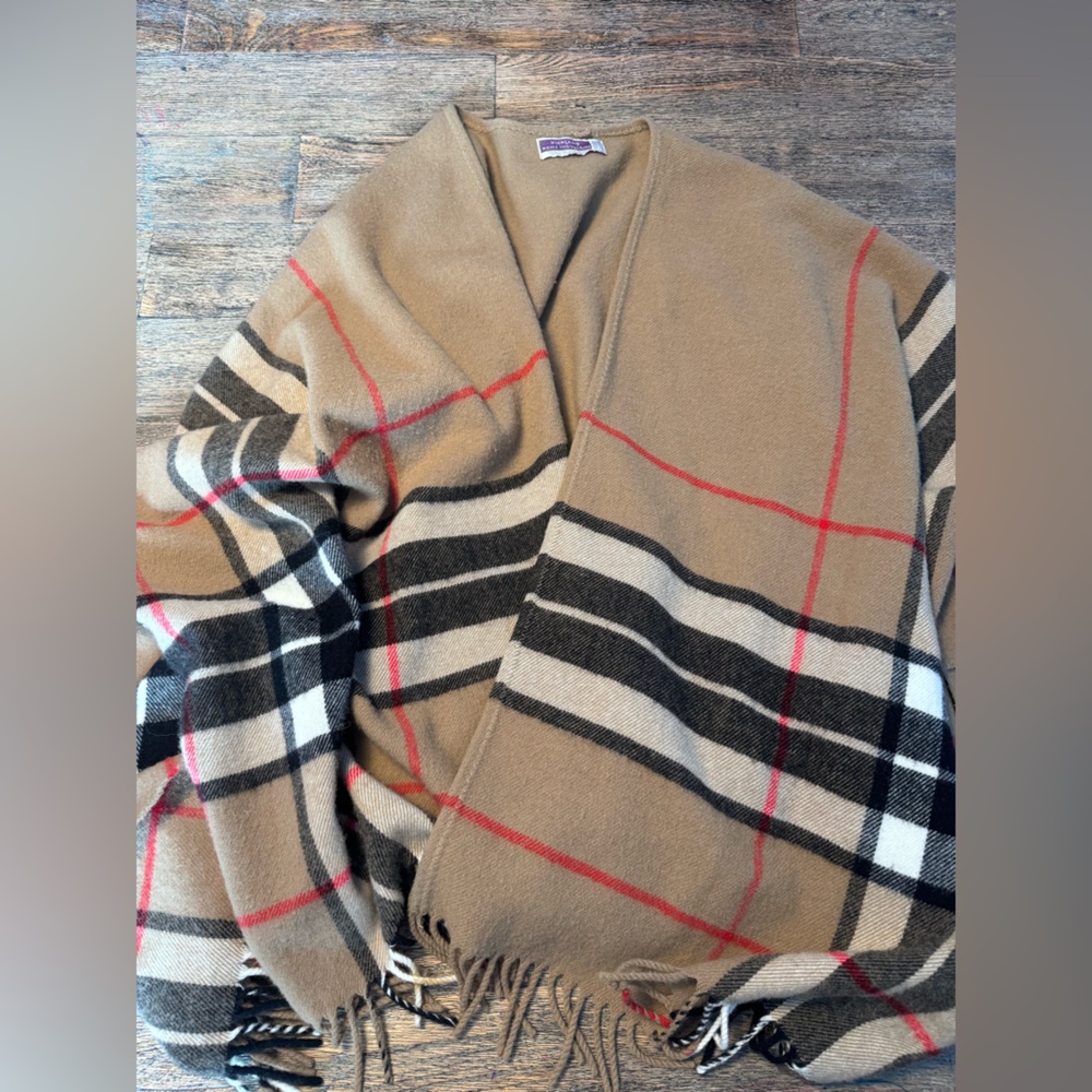 Vintage Highland Home Industries  Wool Plaid Tartan Cape